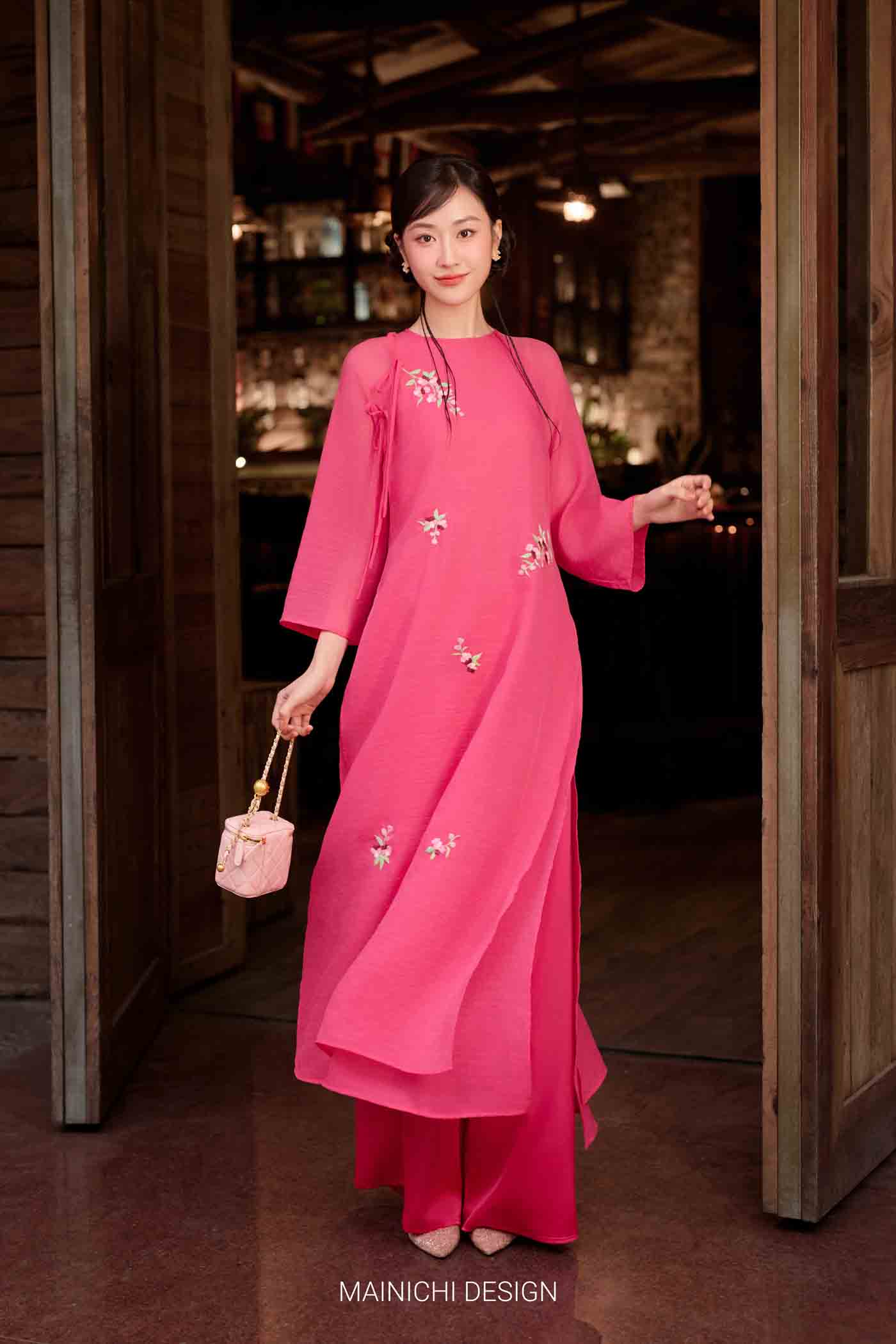 BST Tiêu Lạc: Hồng sen